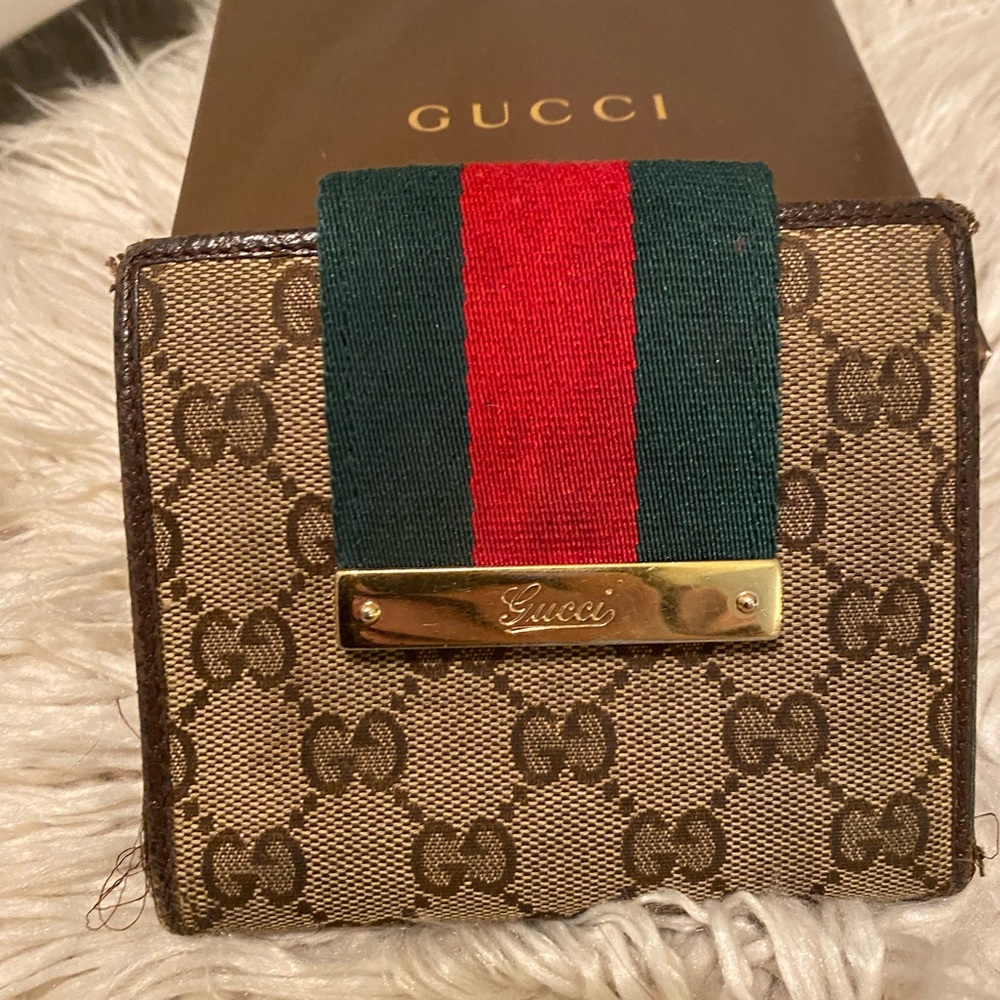 Gucci wallet
